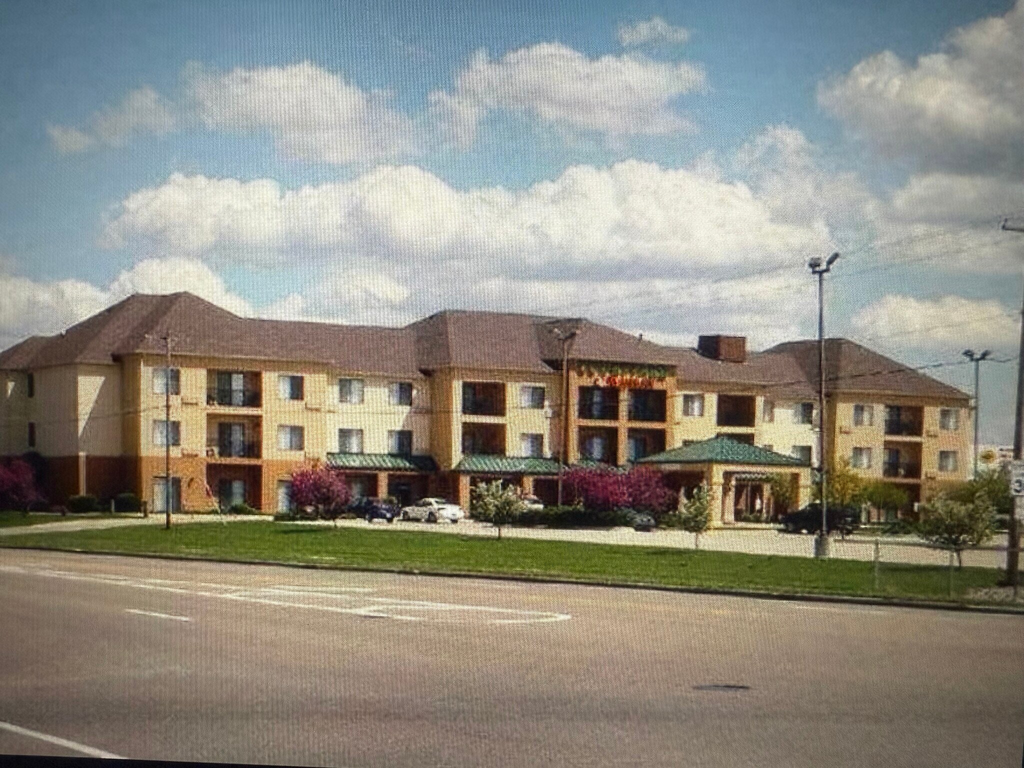 310A Greenbriar Dr, Normal, IL for Sale