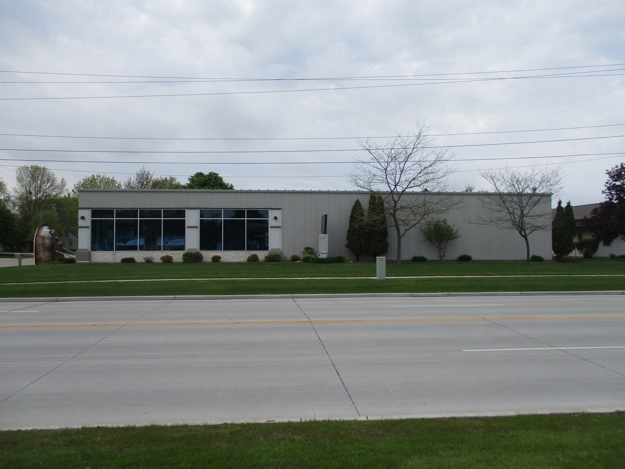 3420 Dewey St, Manitowoc, WI for Rent