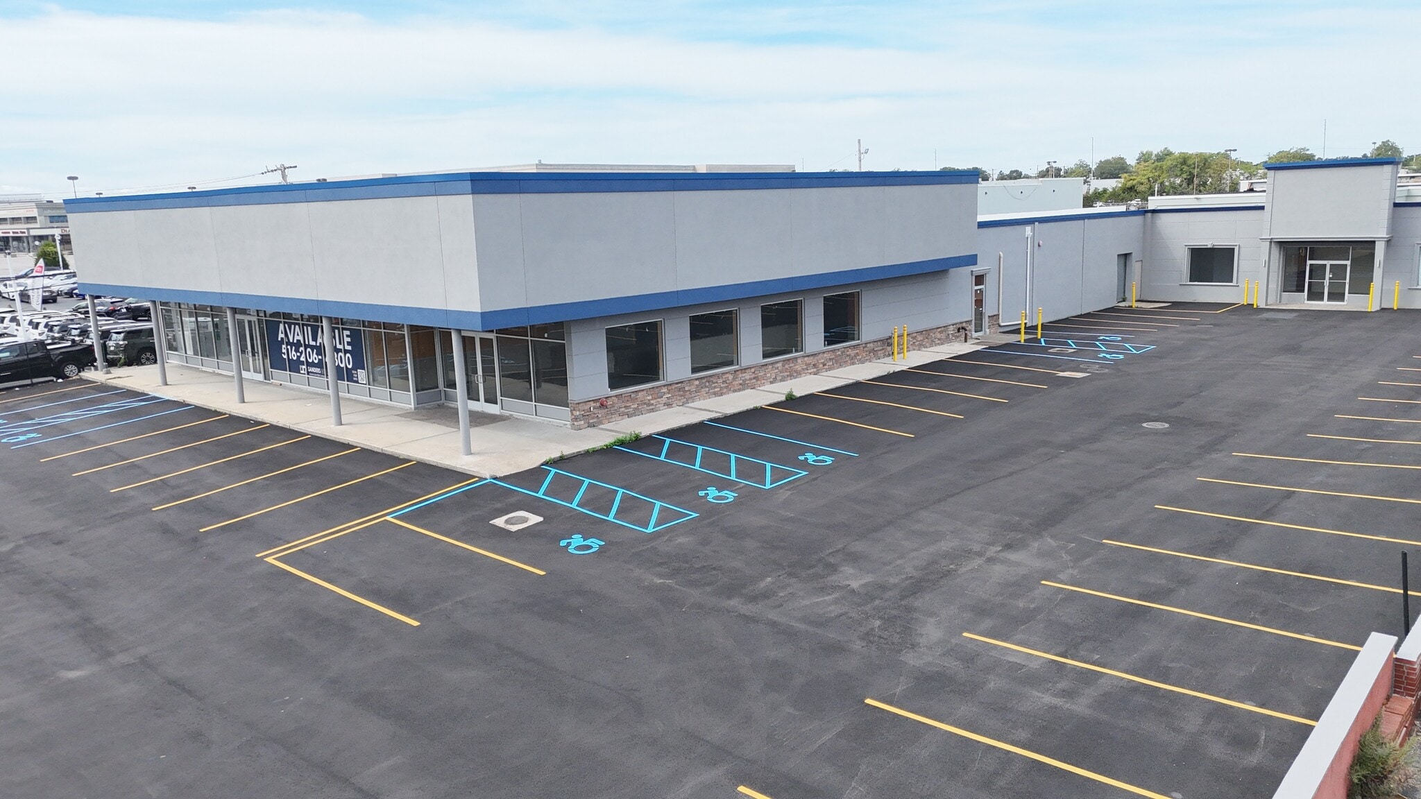 1137-1145 Old Country Rd, Westbury, NY for Rent