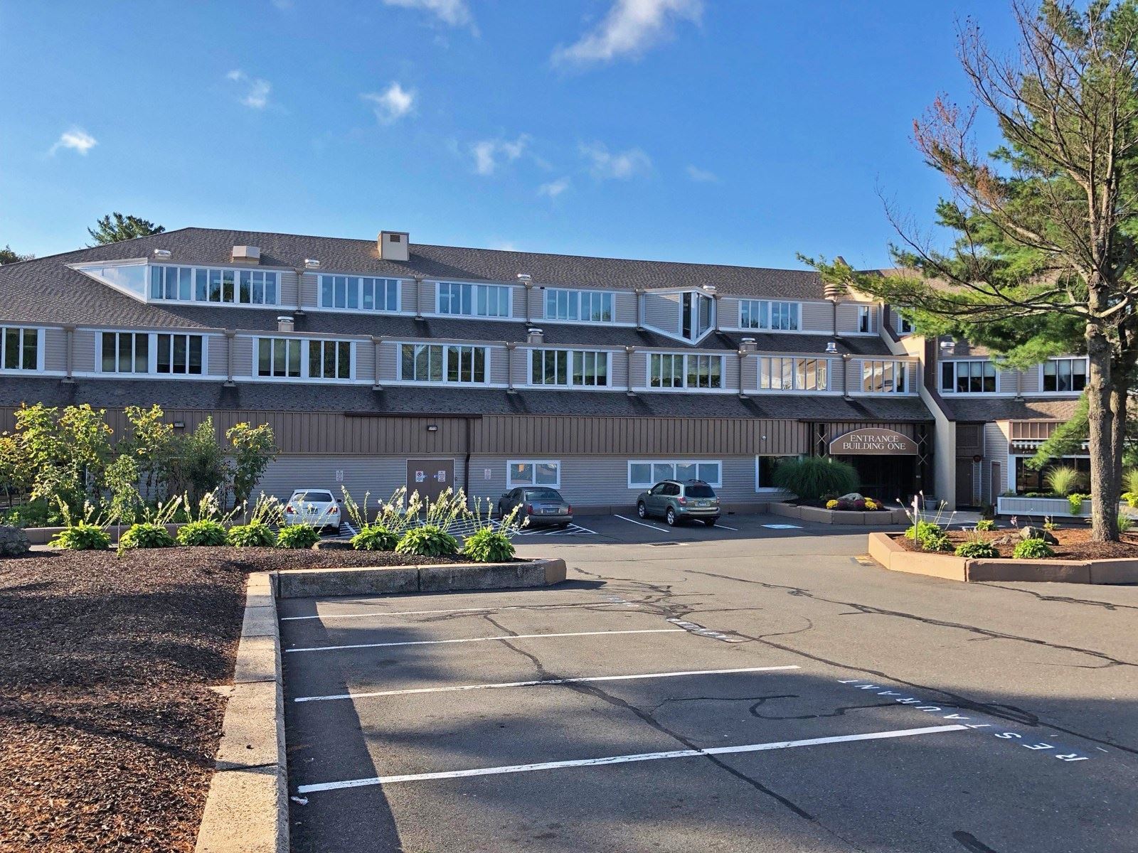 270 Farmington Ave, Farmington, CT for Rent