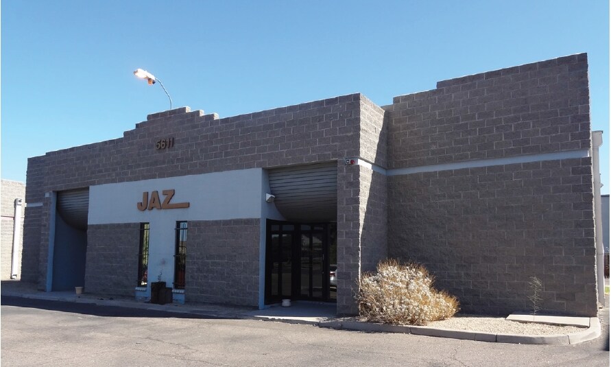 5611 S 24th St Phoenix, AZ 85040 Industrial Property for Sale on