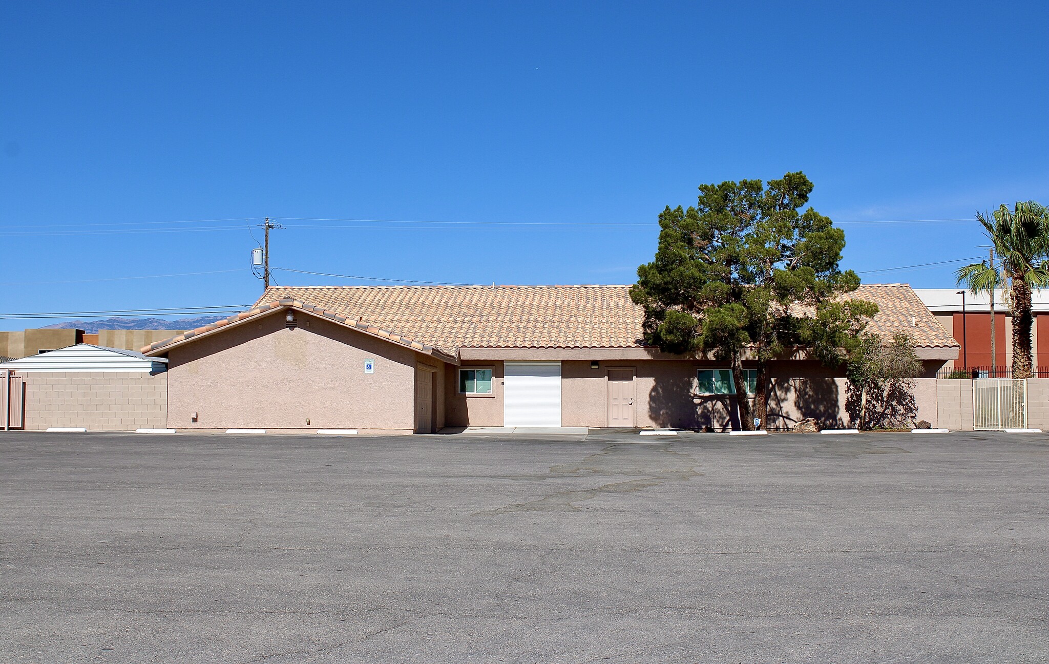 8935 El Camino Rd, Las Vegas, NV for Sale