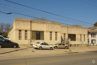 2203 N Saint Marys St