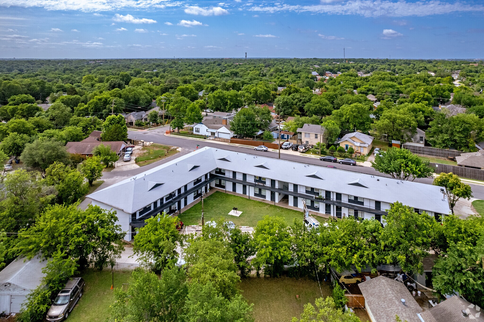 4207 Meredith St Dallas, TX 75211 MultiFamily Property for Sale on