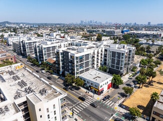 Los Angeles, CA Retail - 5550 Hollywood Blvd