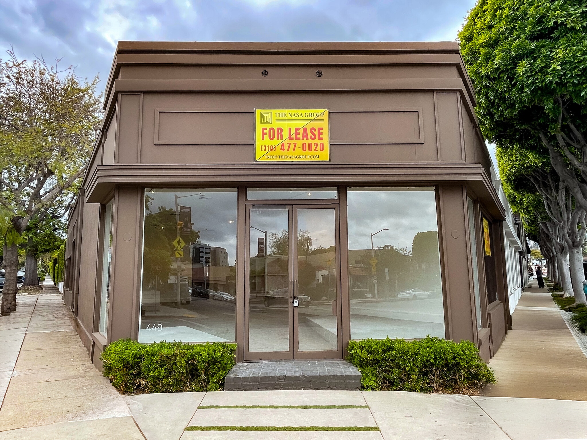 449-457 N Robertson Blvd, Los Angeles, CA for Rent