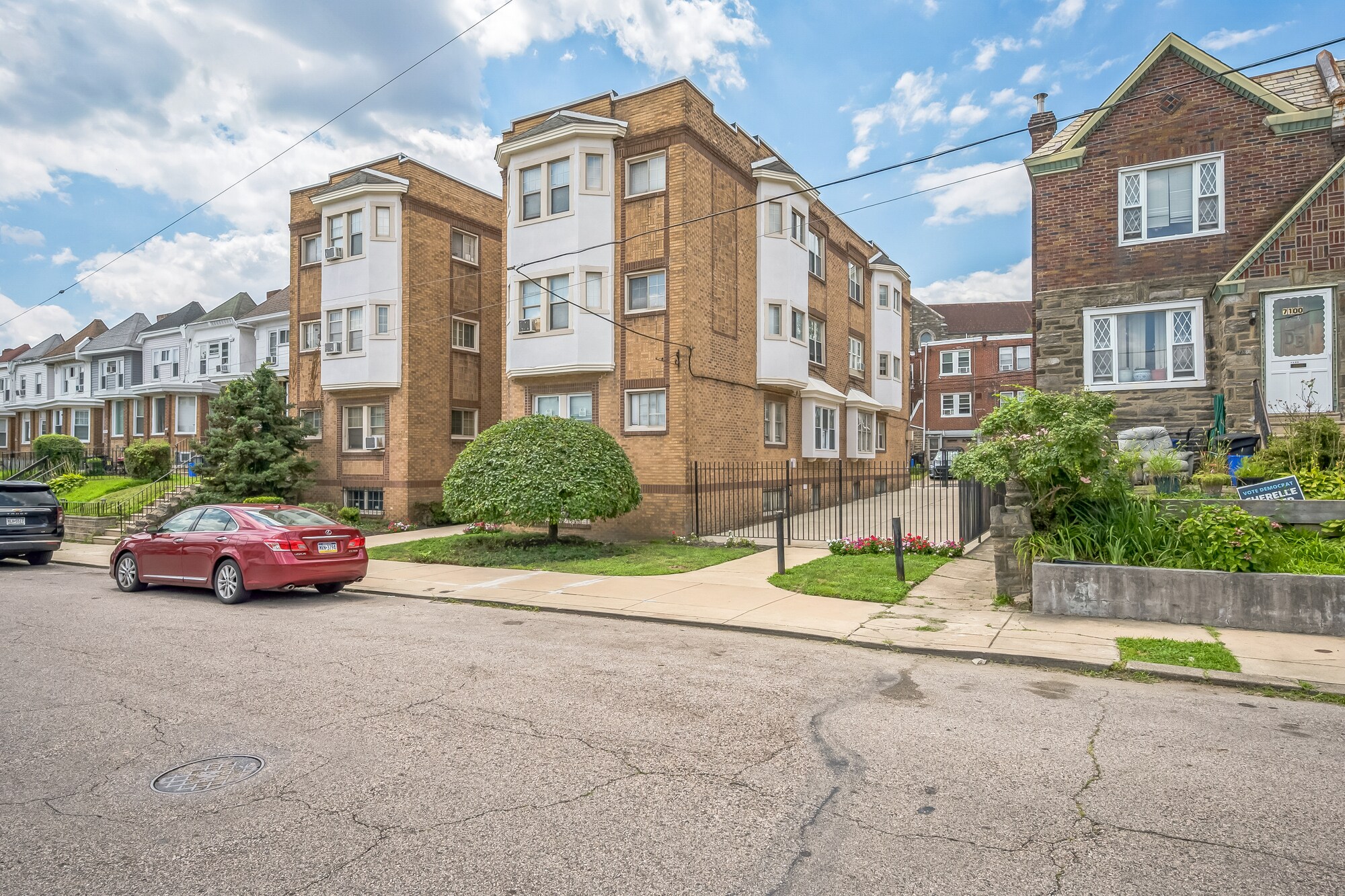 7092 Forrest Ave, Philadelphia, PA for Sale
