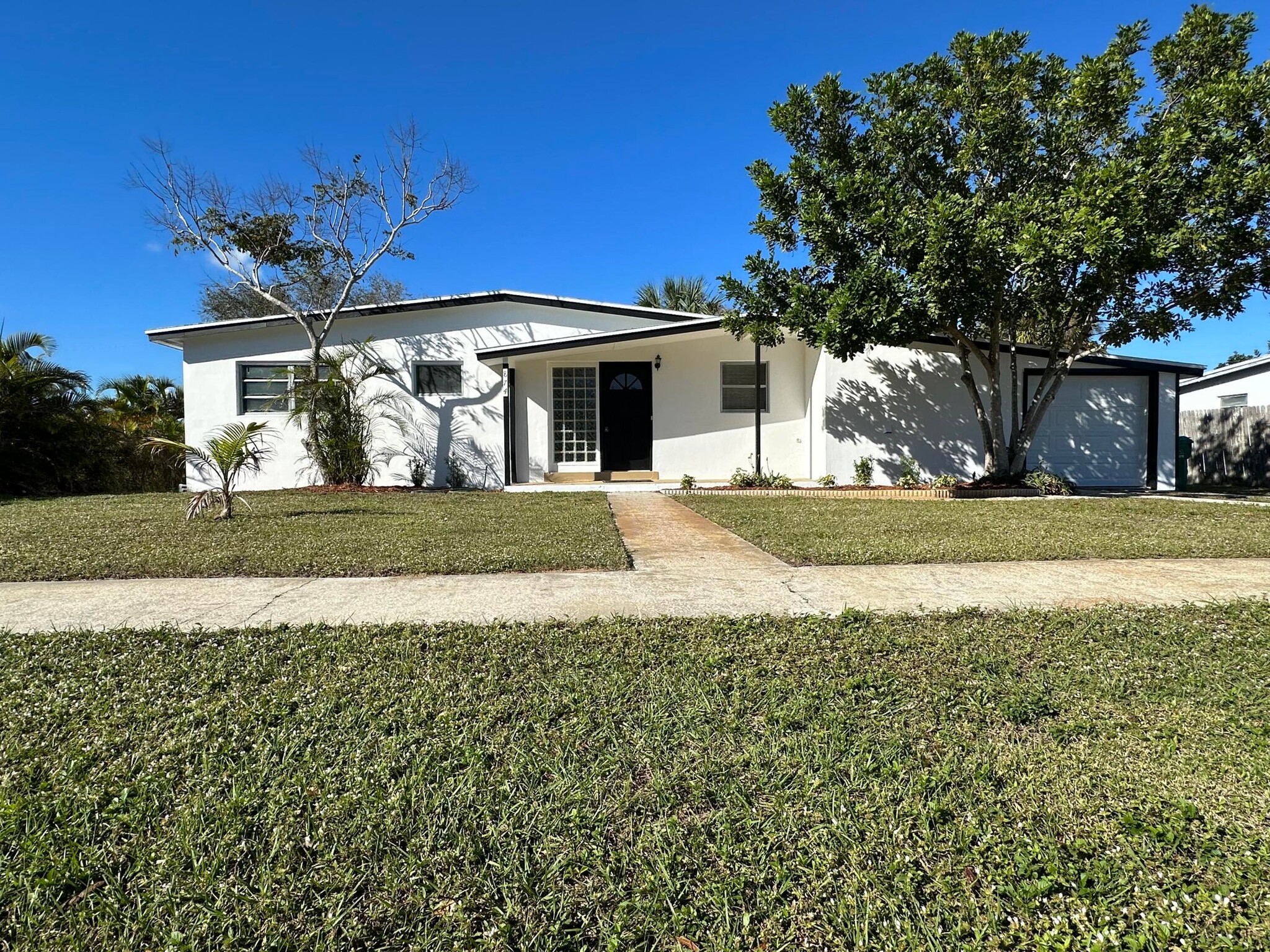 874 Dolores St, Sebastian, FL for Sale