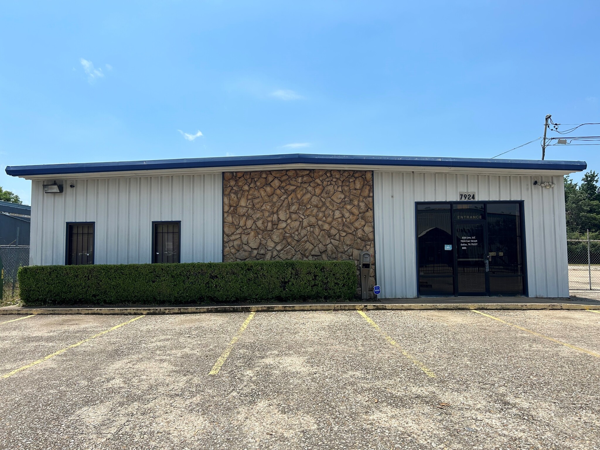 7924 Carr St, Dallas, TX for Rent