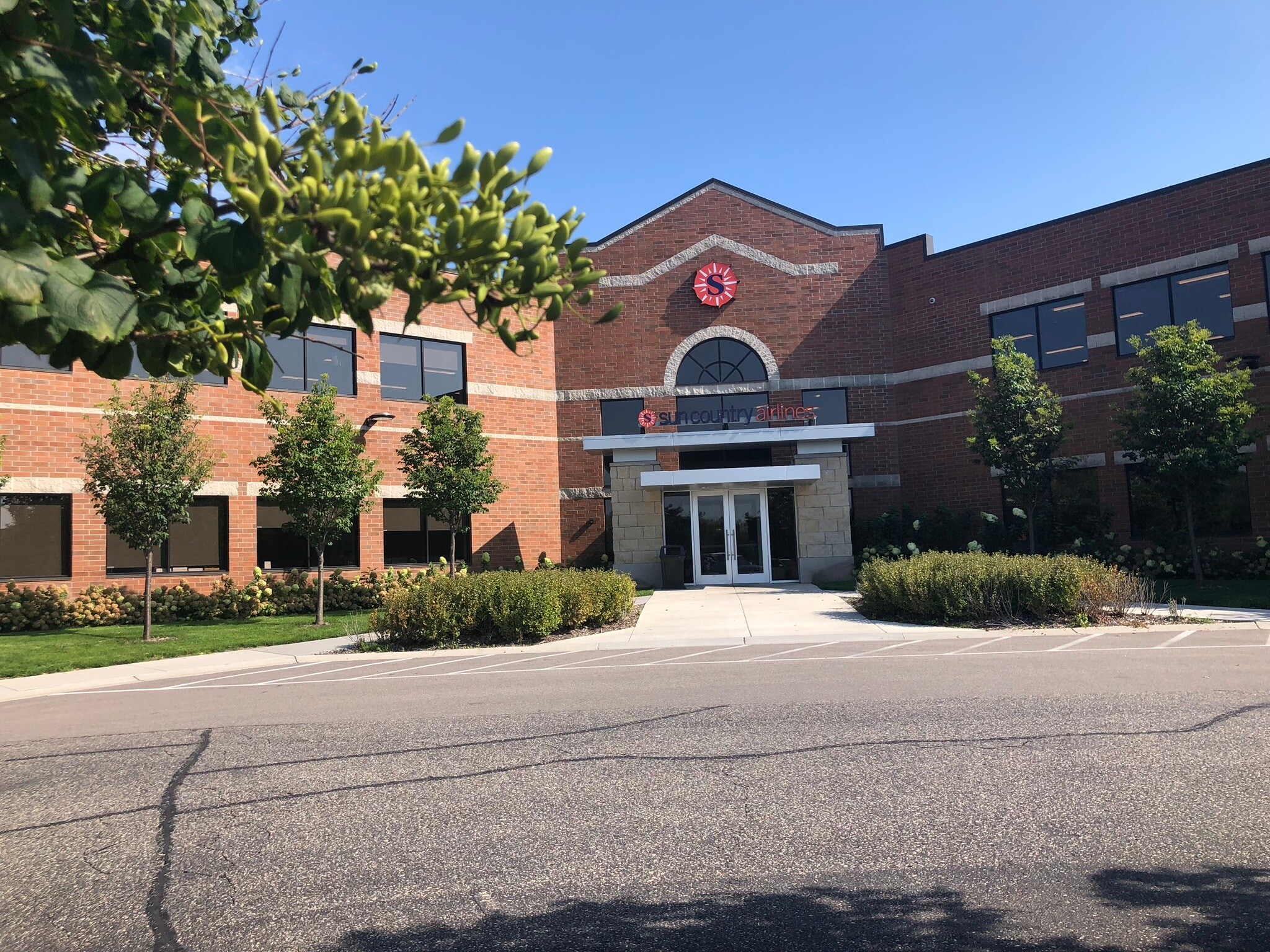 1300 Corporate Center Curv Eagan, MN 55121 Office Property for Lease