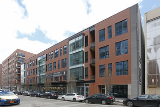 Chicago, IL Retail - 853 N Larrabee St