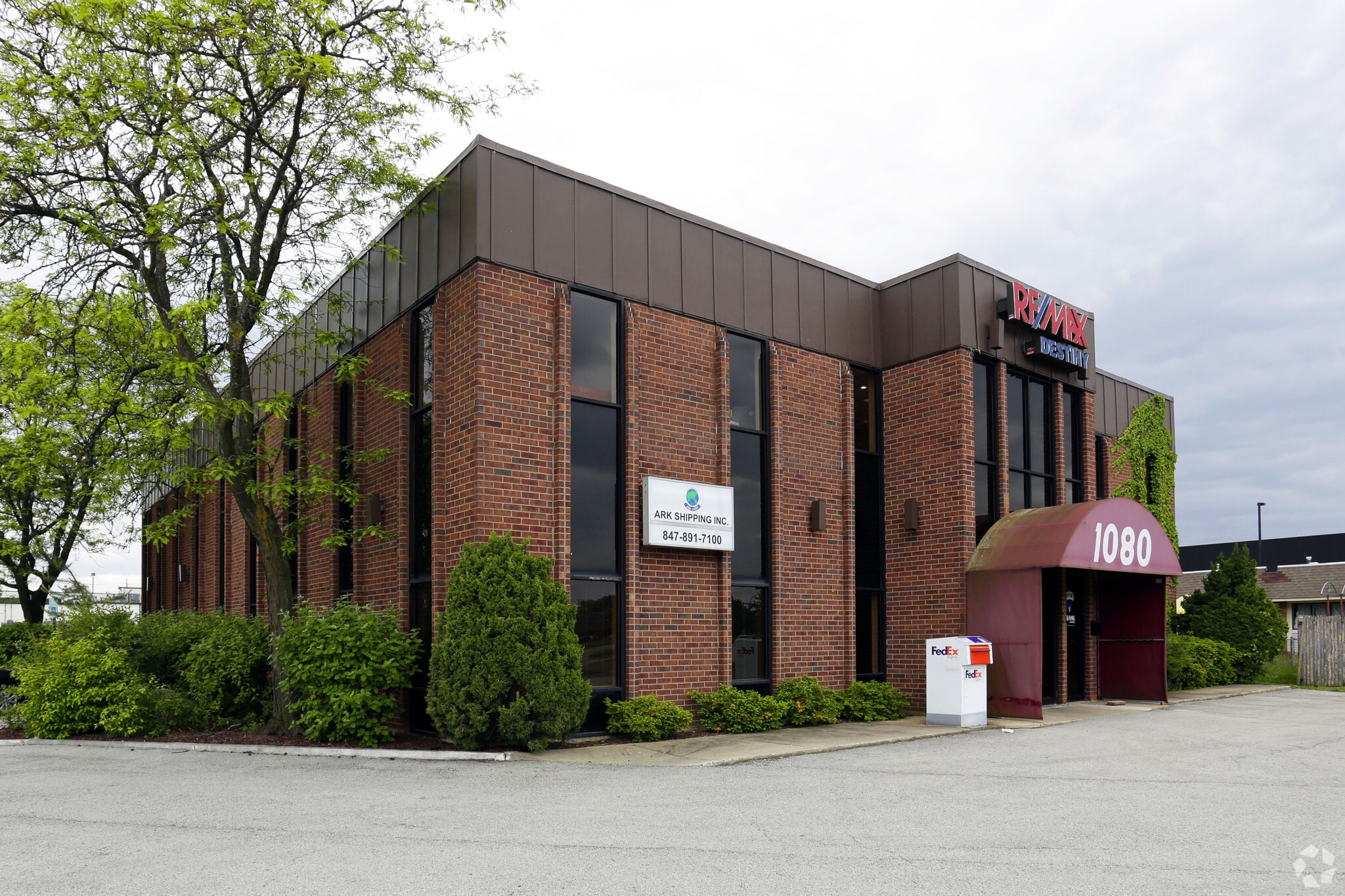 1080 Nerge Rd, Elk Grove Village, IL for Rent