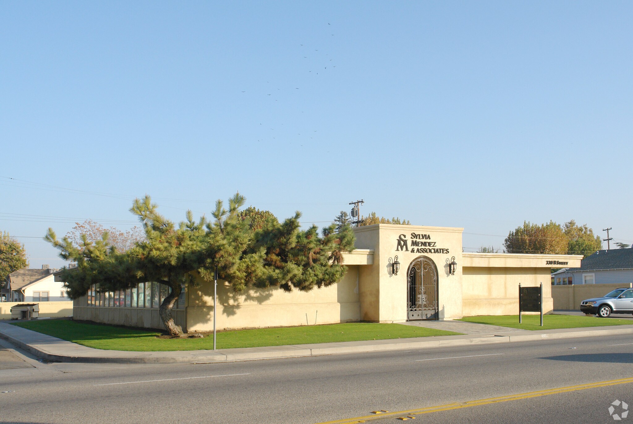 330 H St, Bakersfield, CA for Rent