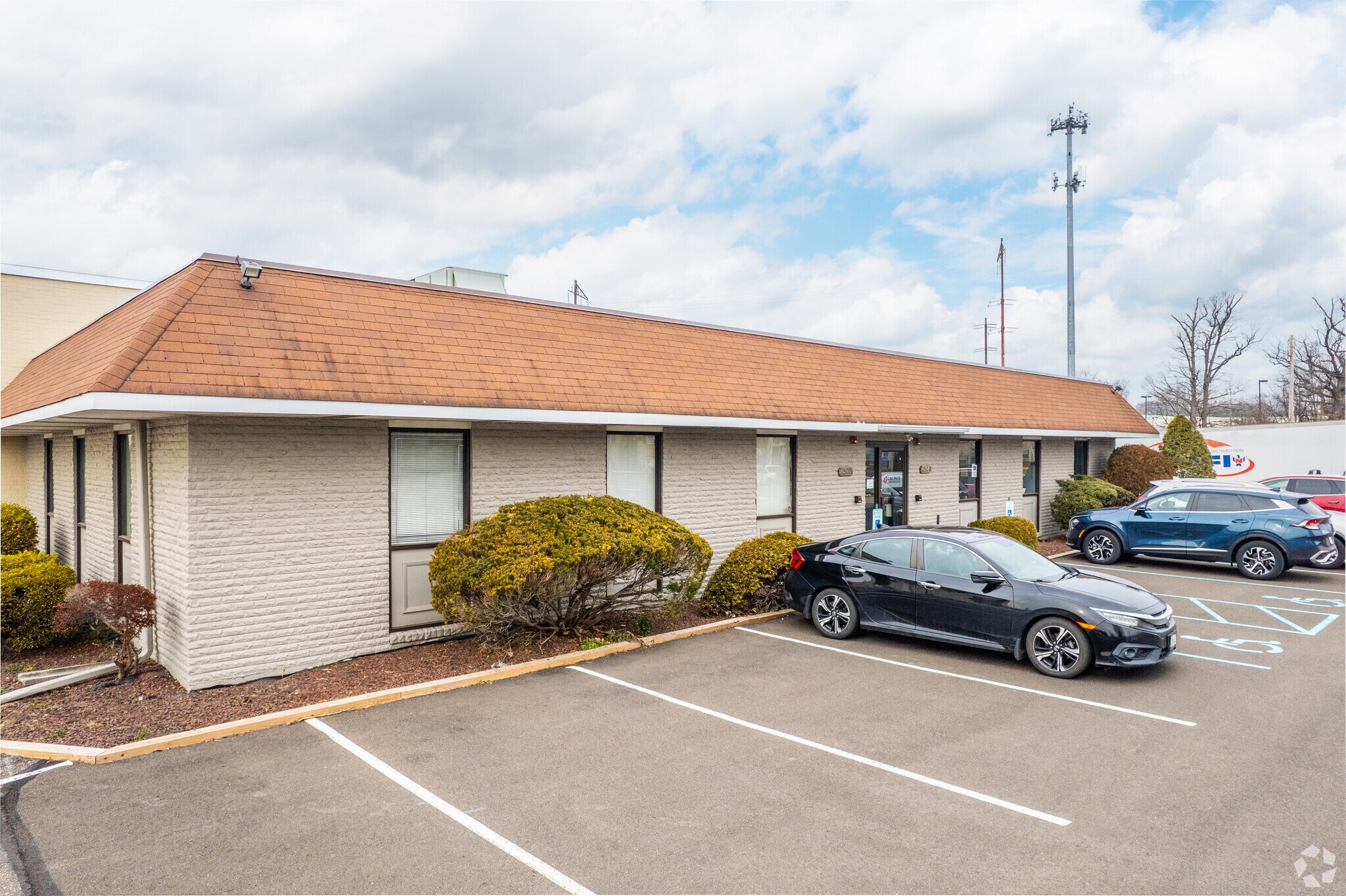 1750 Woodhaven Dr, Bensalem, PA for Rent