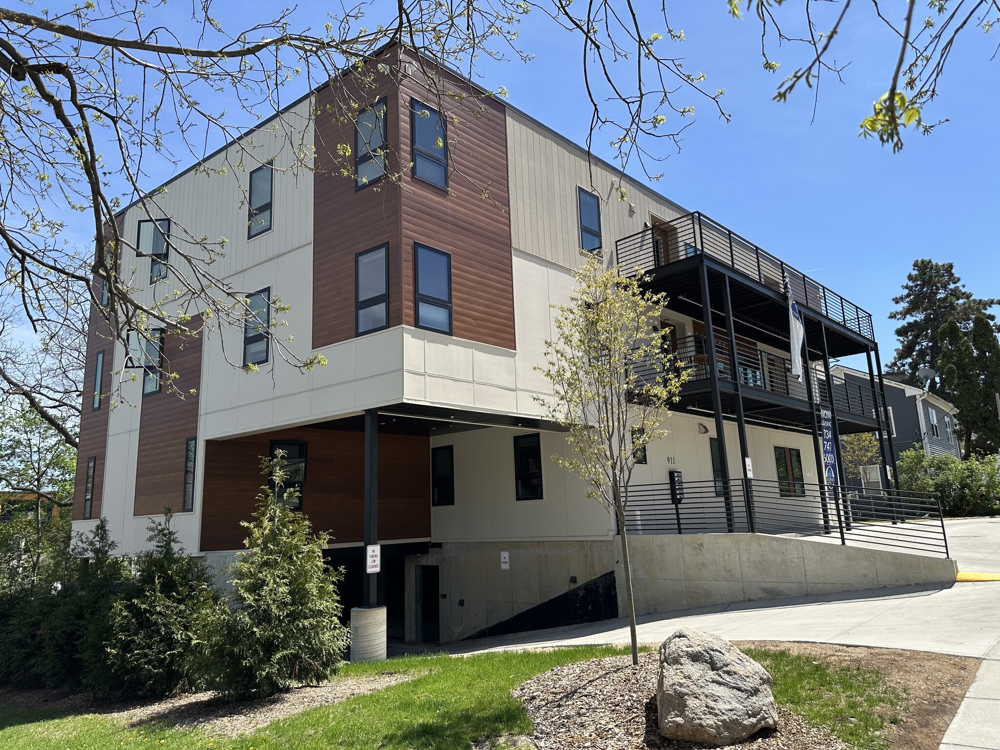 911 South Main Street, Ann Arbor, MI for Sale