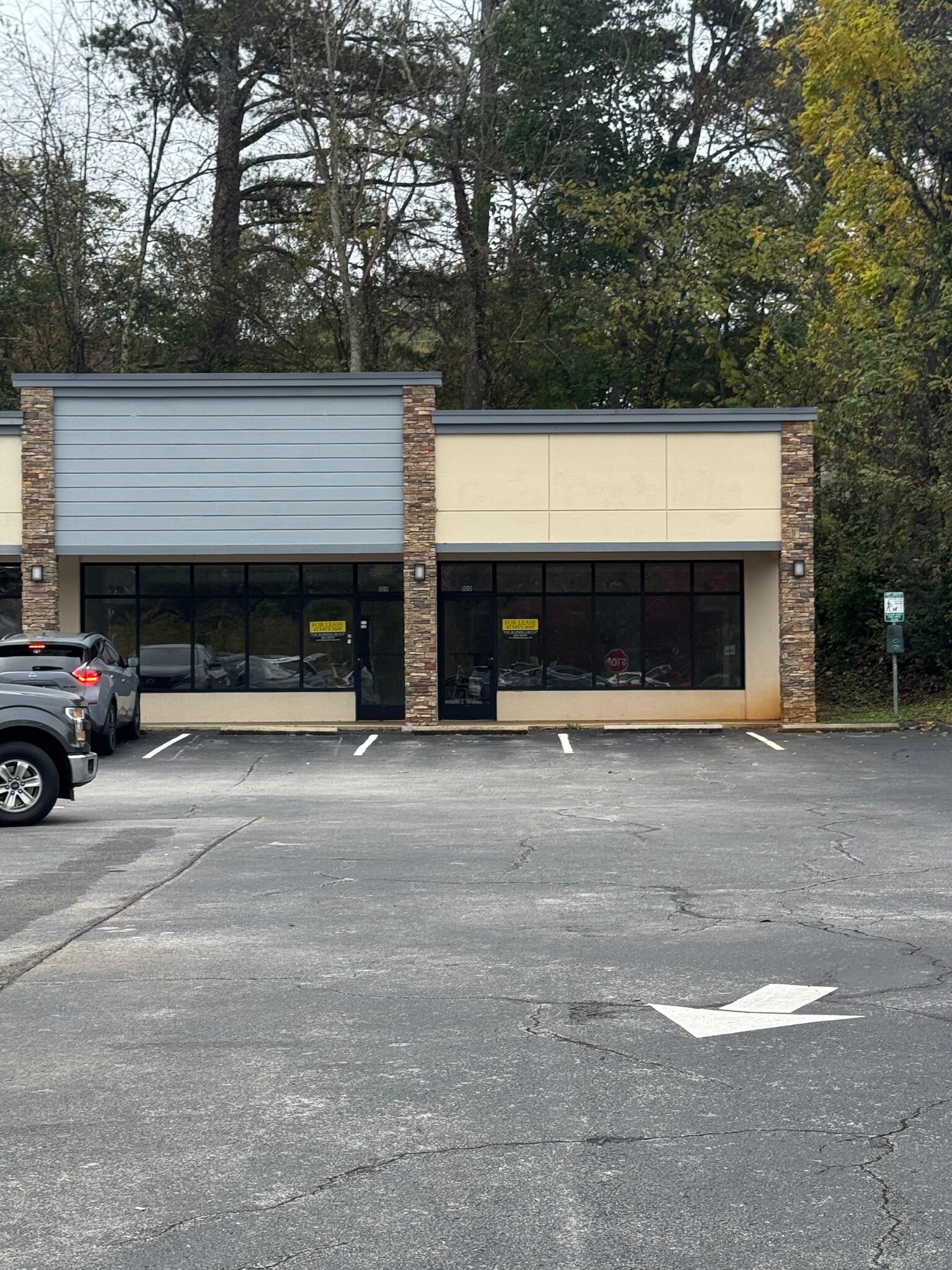 8000 E Brainerd Rd, Chattanooga, TN for Rent