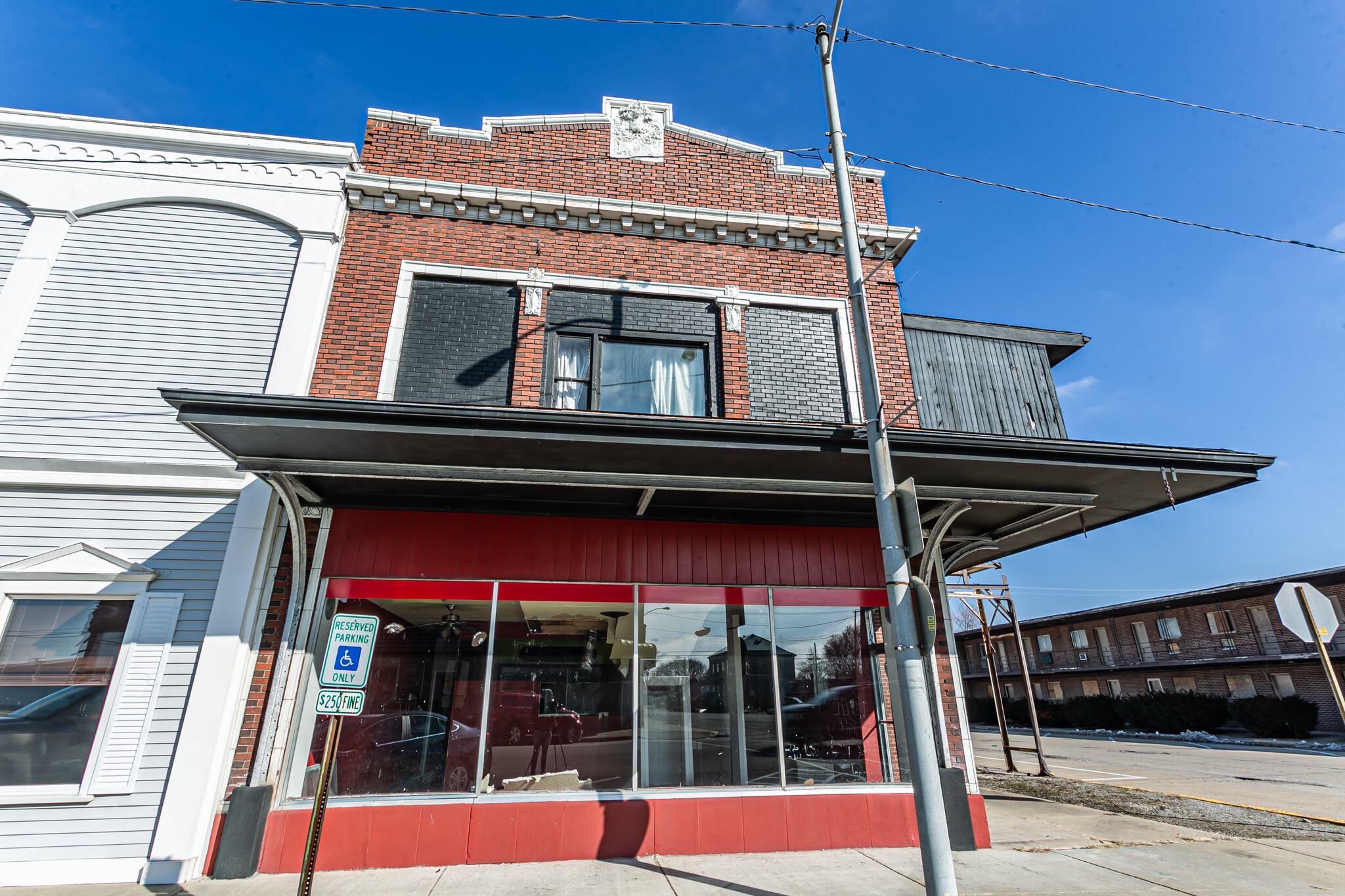 200 E Main St, Hoopeston, IL for Sale