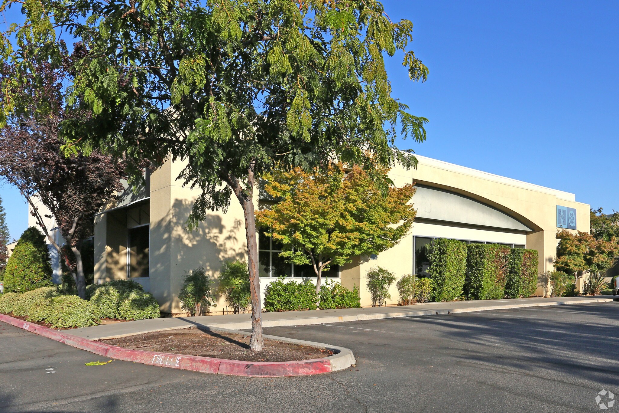 7259 N 1st St, Fresno, CA for Rent