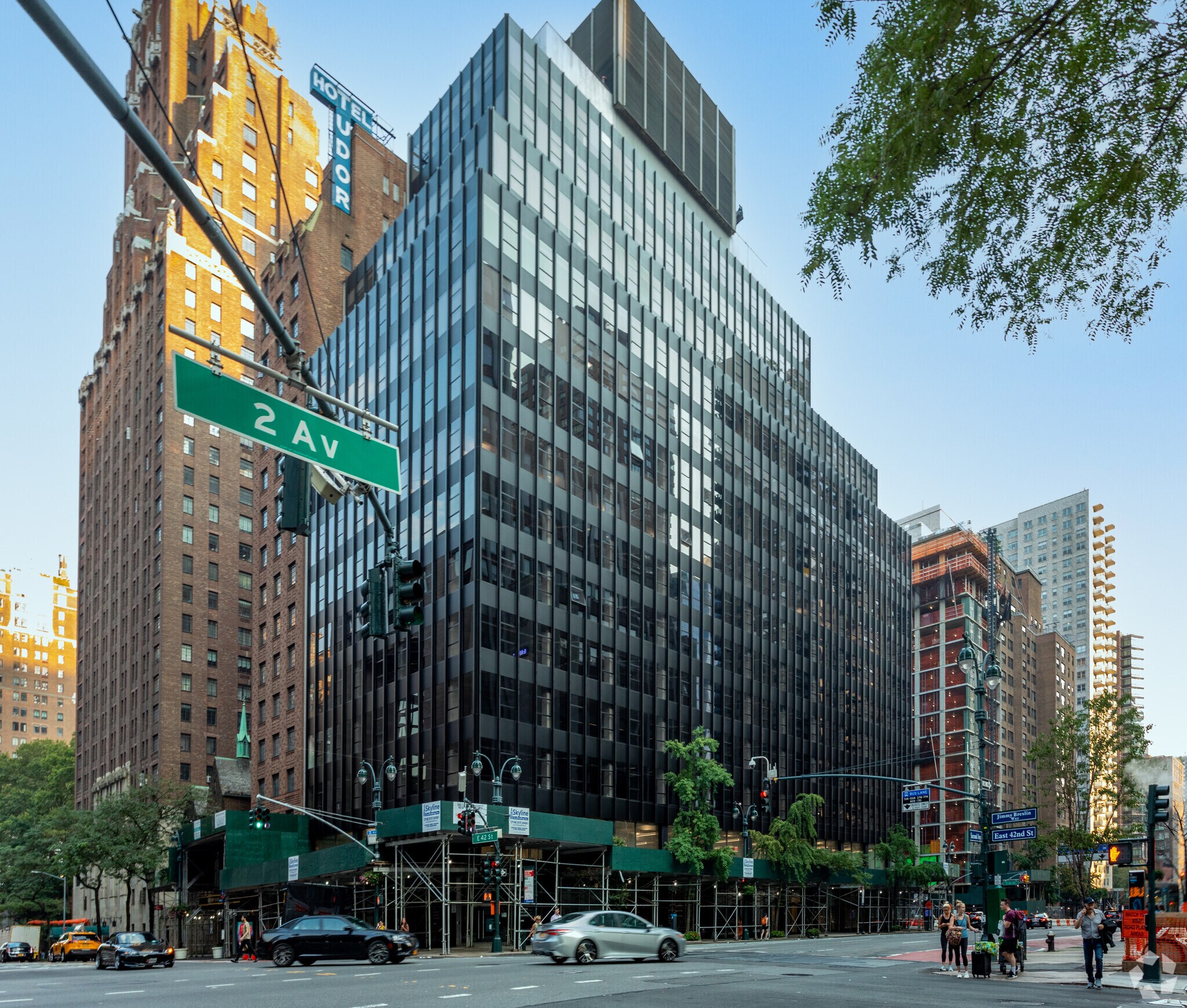 300 E 42nd St, New York, NY for Rent