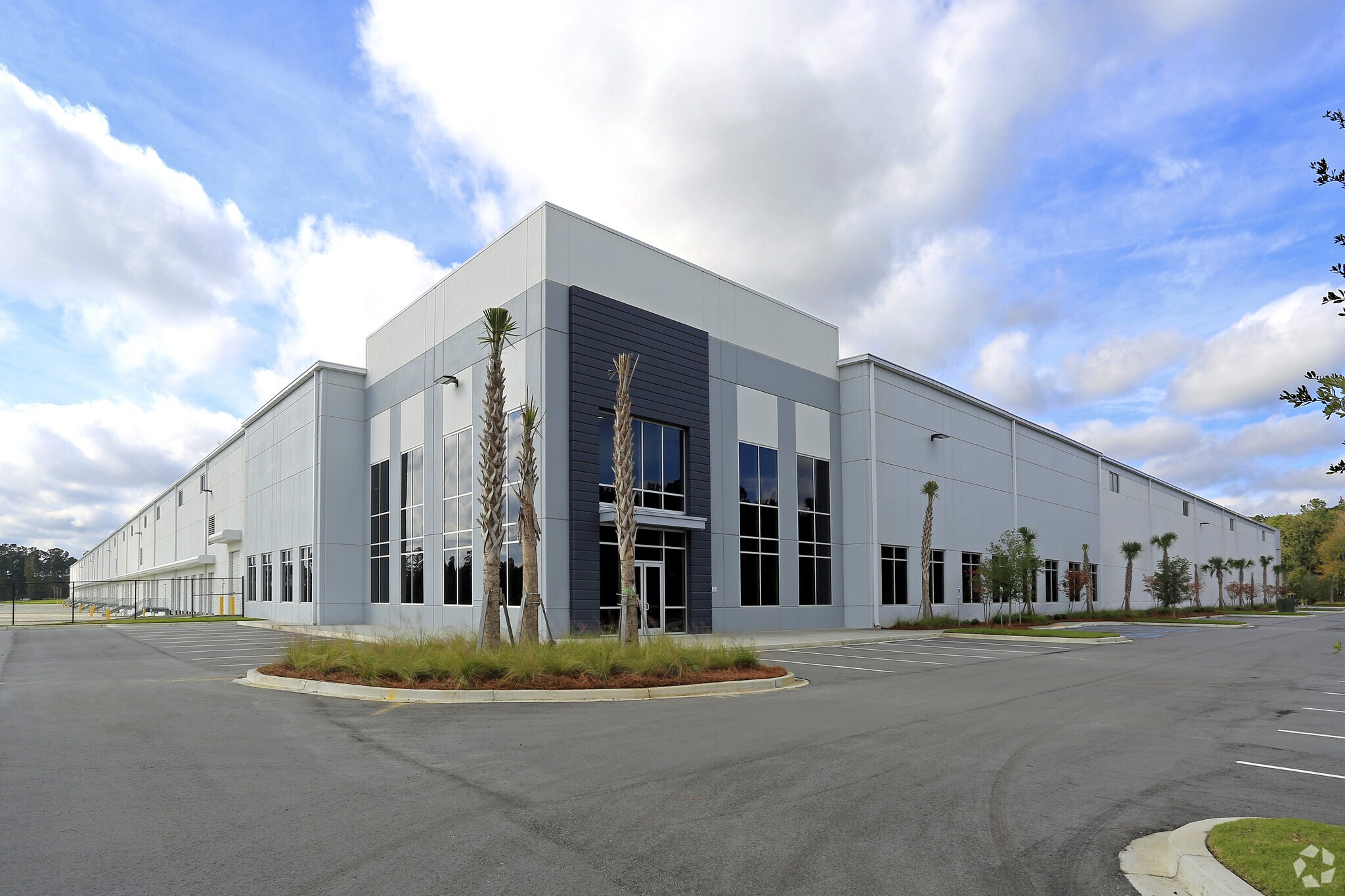 537 Omni Industrial Blvd, Summerville, SC for Rent