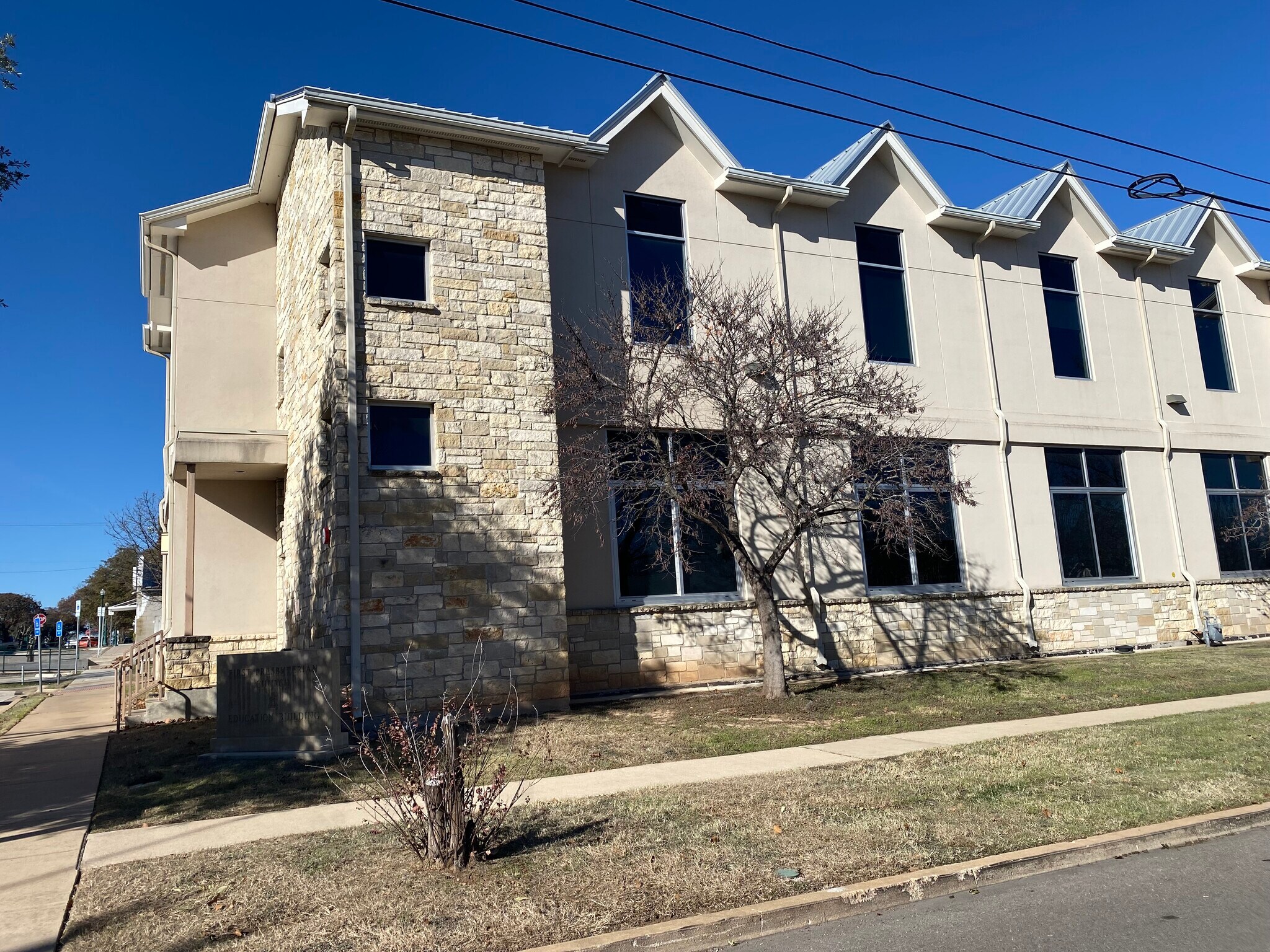 703 S Church St, Georgetown, TX for Rent
