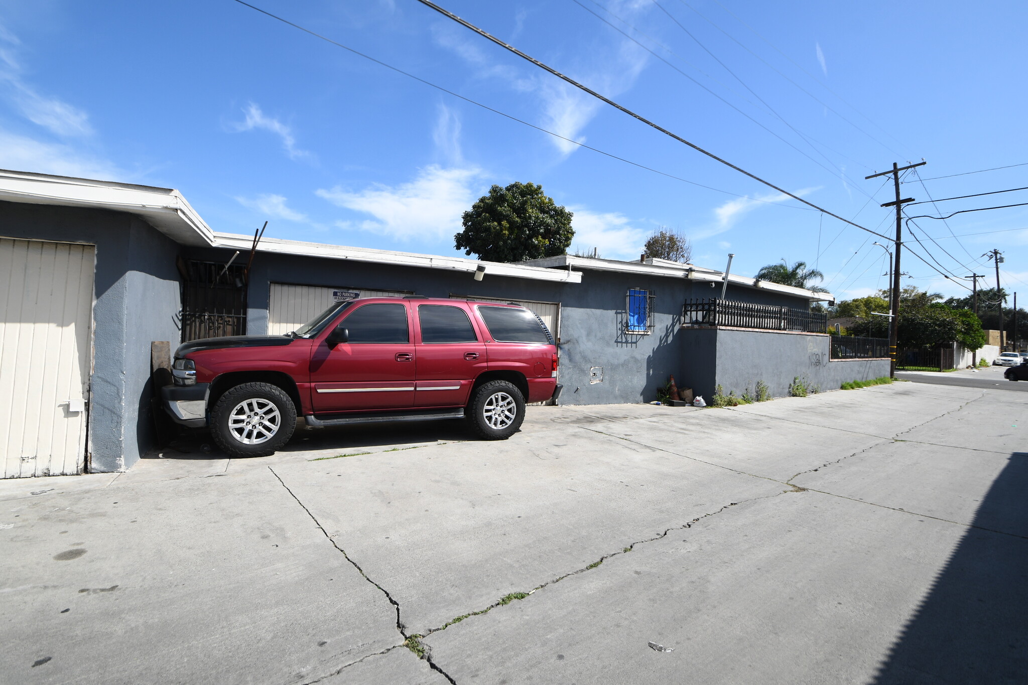 19 E 69th St, Long Beach, CA for Sale