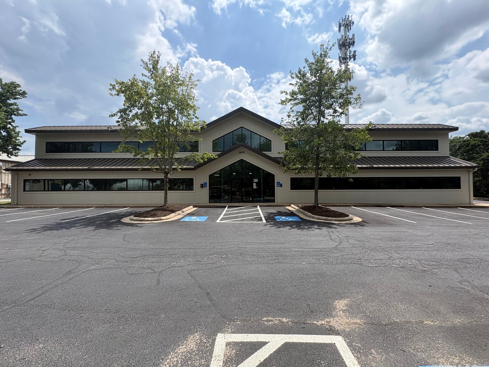 2805 E Zion Rd, Fayetteville, AR for Rent