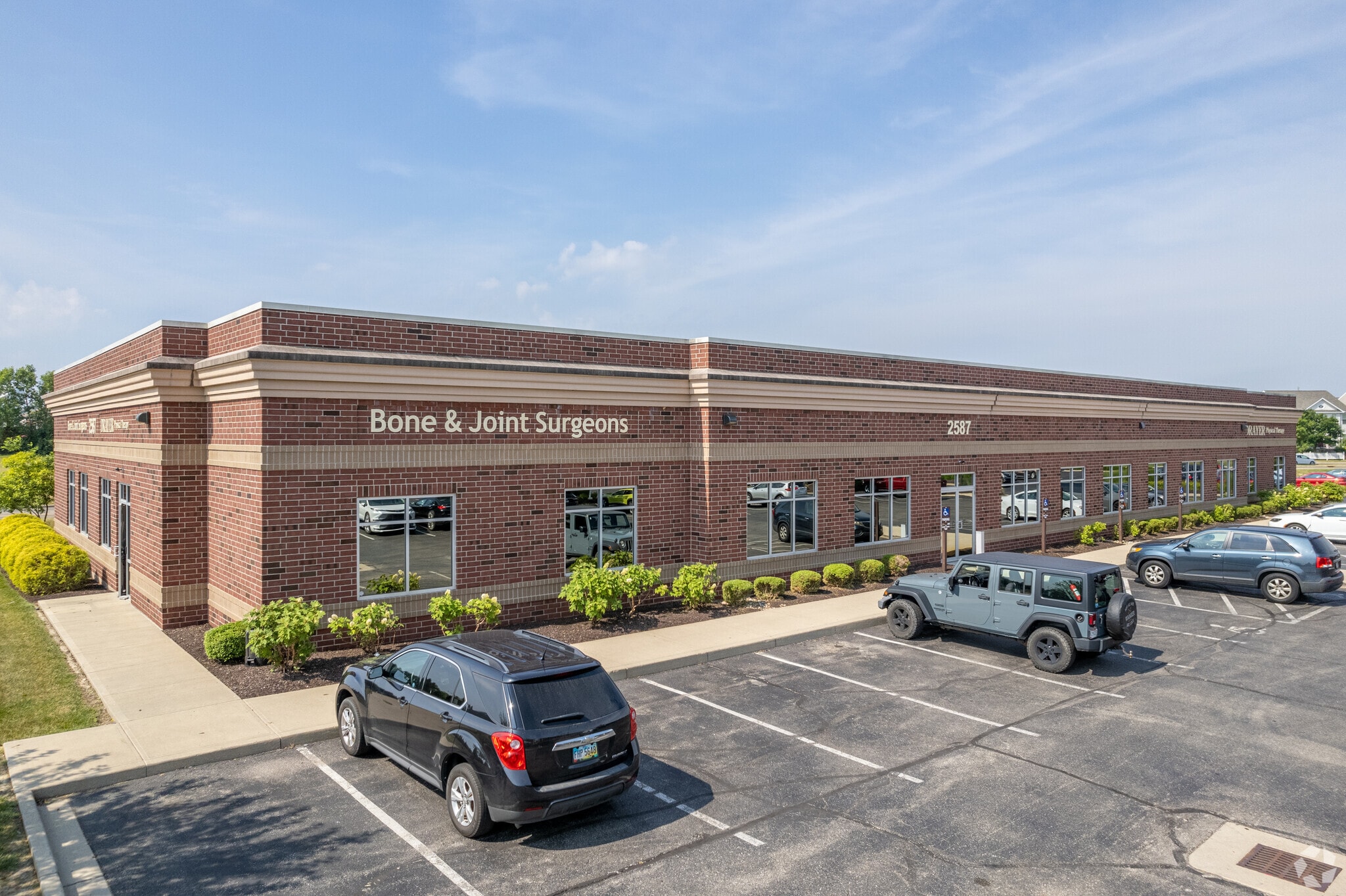 2587 Commons Blvd, Beavercreek, OH for Rent