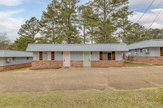 Ruston, LA Apartments - 2704 W California Ave