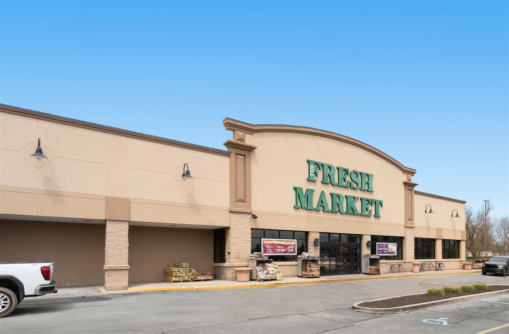 6306-6410 W Jefferson Blvd, Fort Wayne, IN for Sale
