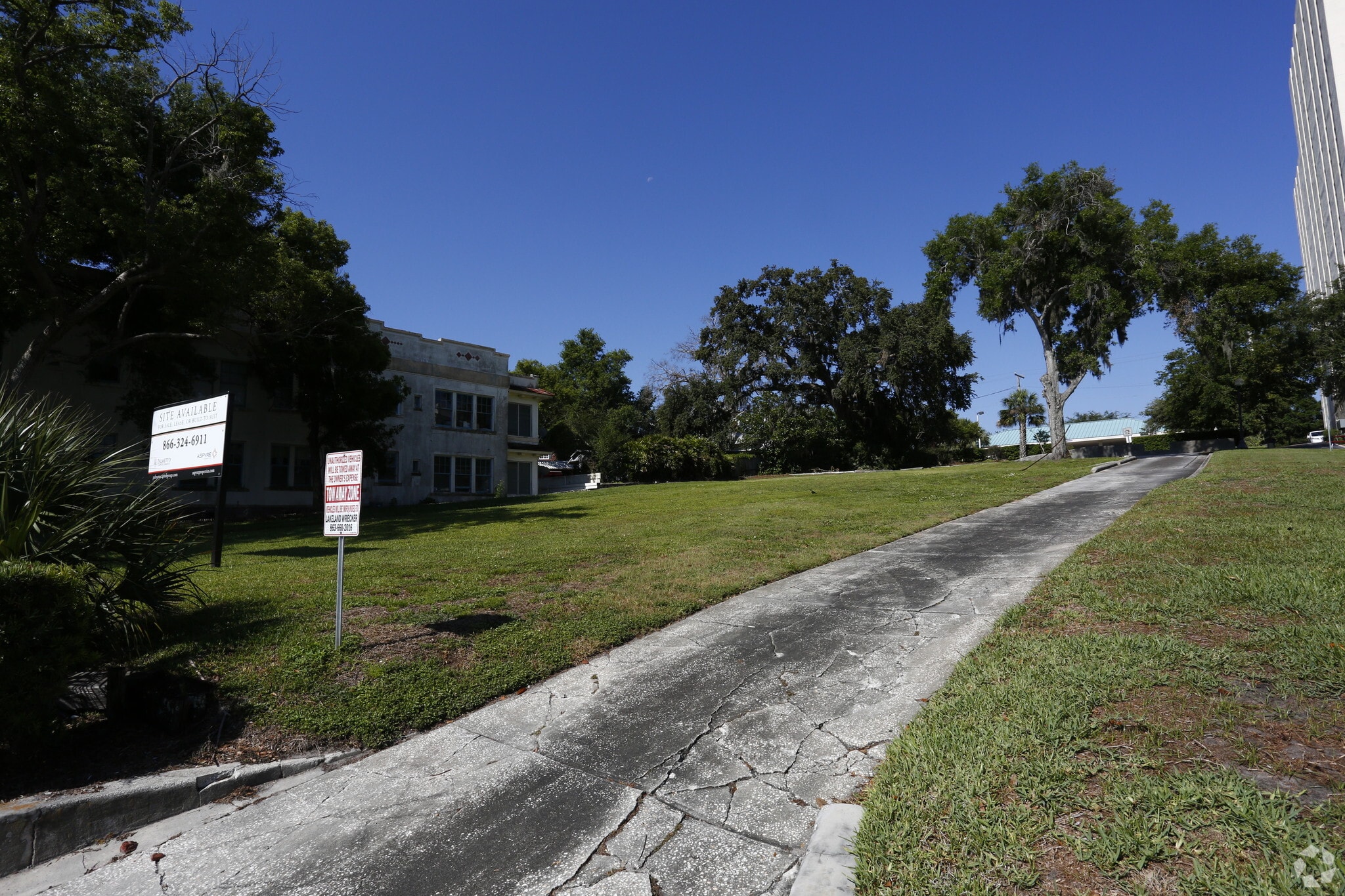 187 Lake Morton Dr, Lakeland, FL for Sale