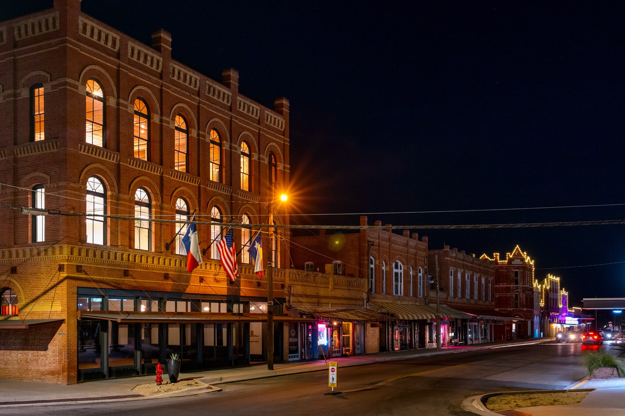 119 W San Antonio St, Lockhart, TX for Rent
