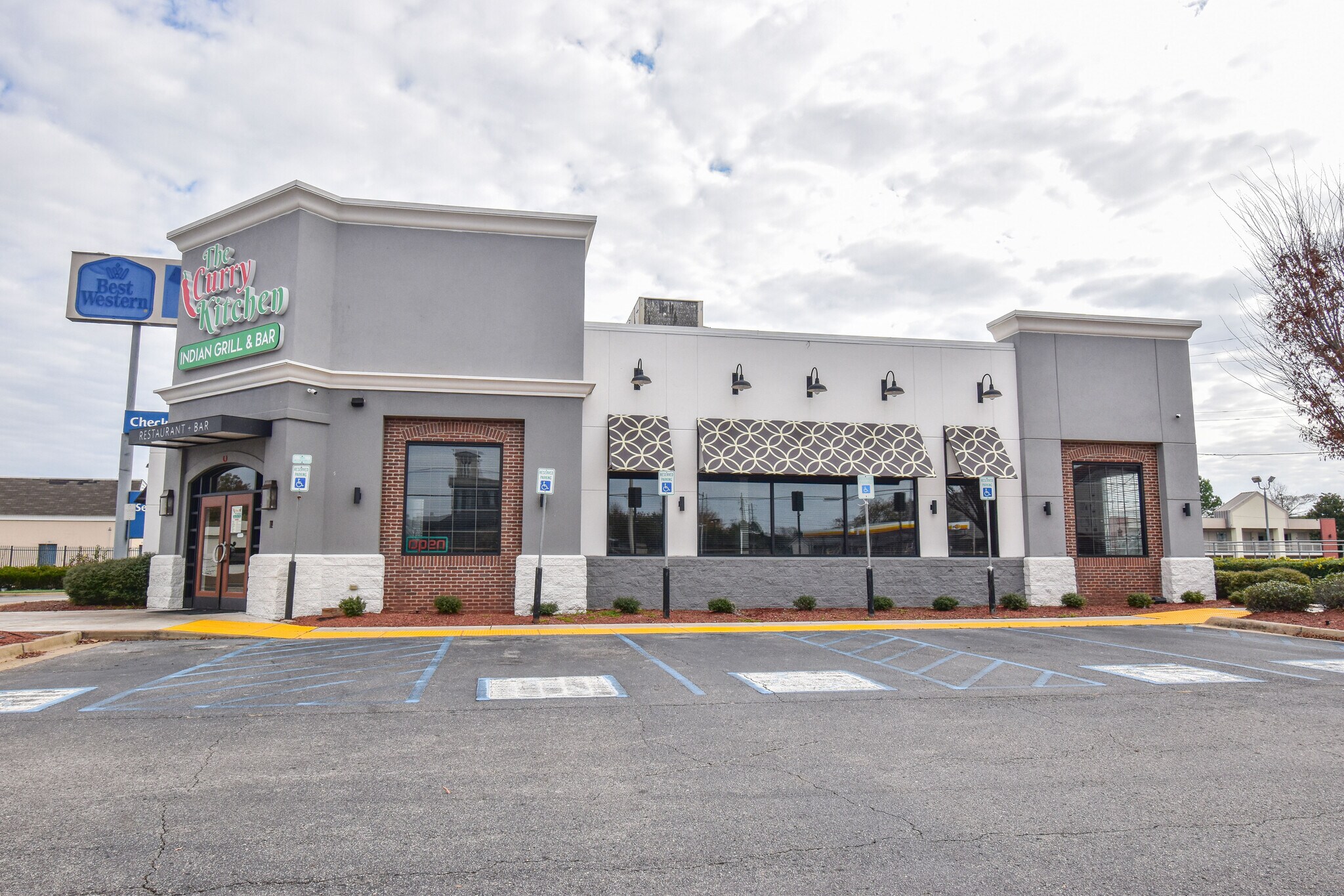 3799 McFarland Blvd E, Tuscaloosa, AL for Rent
