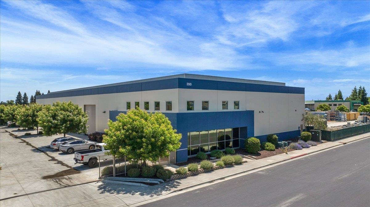 390 Park Creek Dr, Clovis, CA for Rent