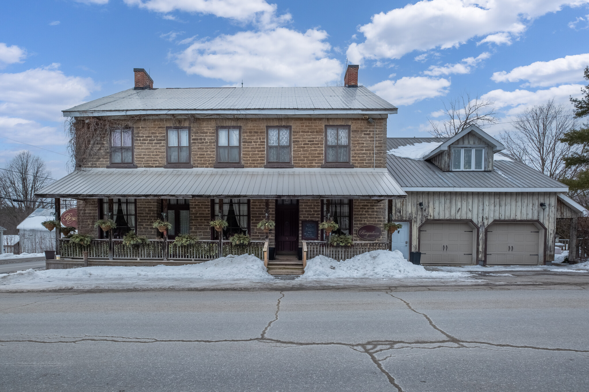 9 Bridge St, Oxford Mills, ON for Sale