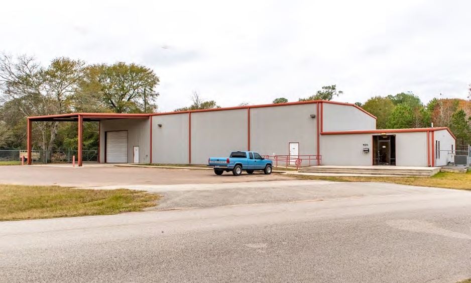 402 Carrell St, Tomball, TX for Sale