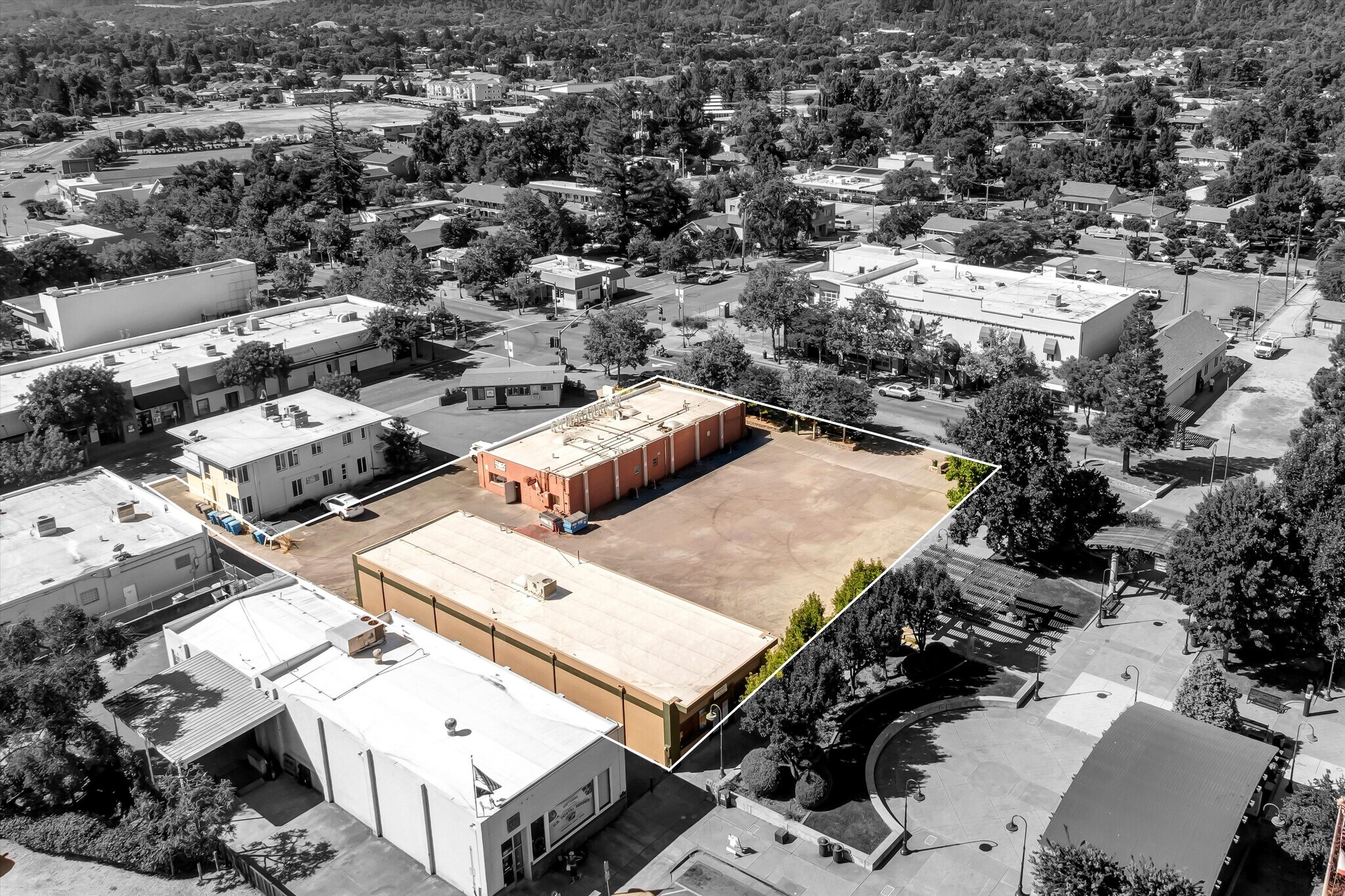 110 N Cloverdale Blvd, Cloverdale, CA for Sale