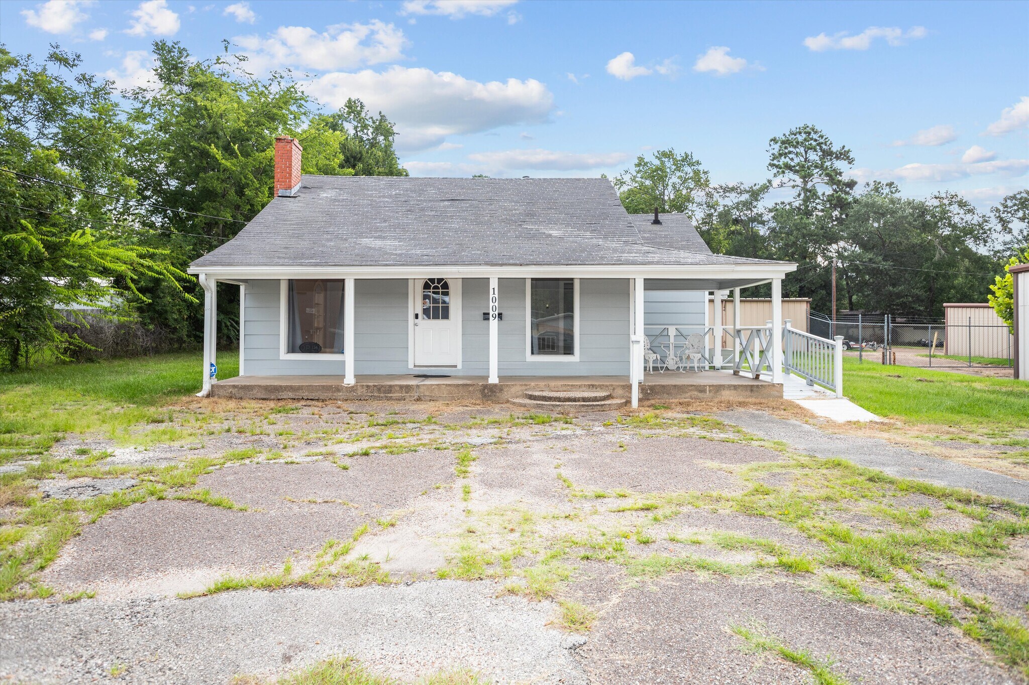 1009 E Denman Ave, Lufkin, TX for Sale