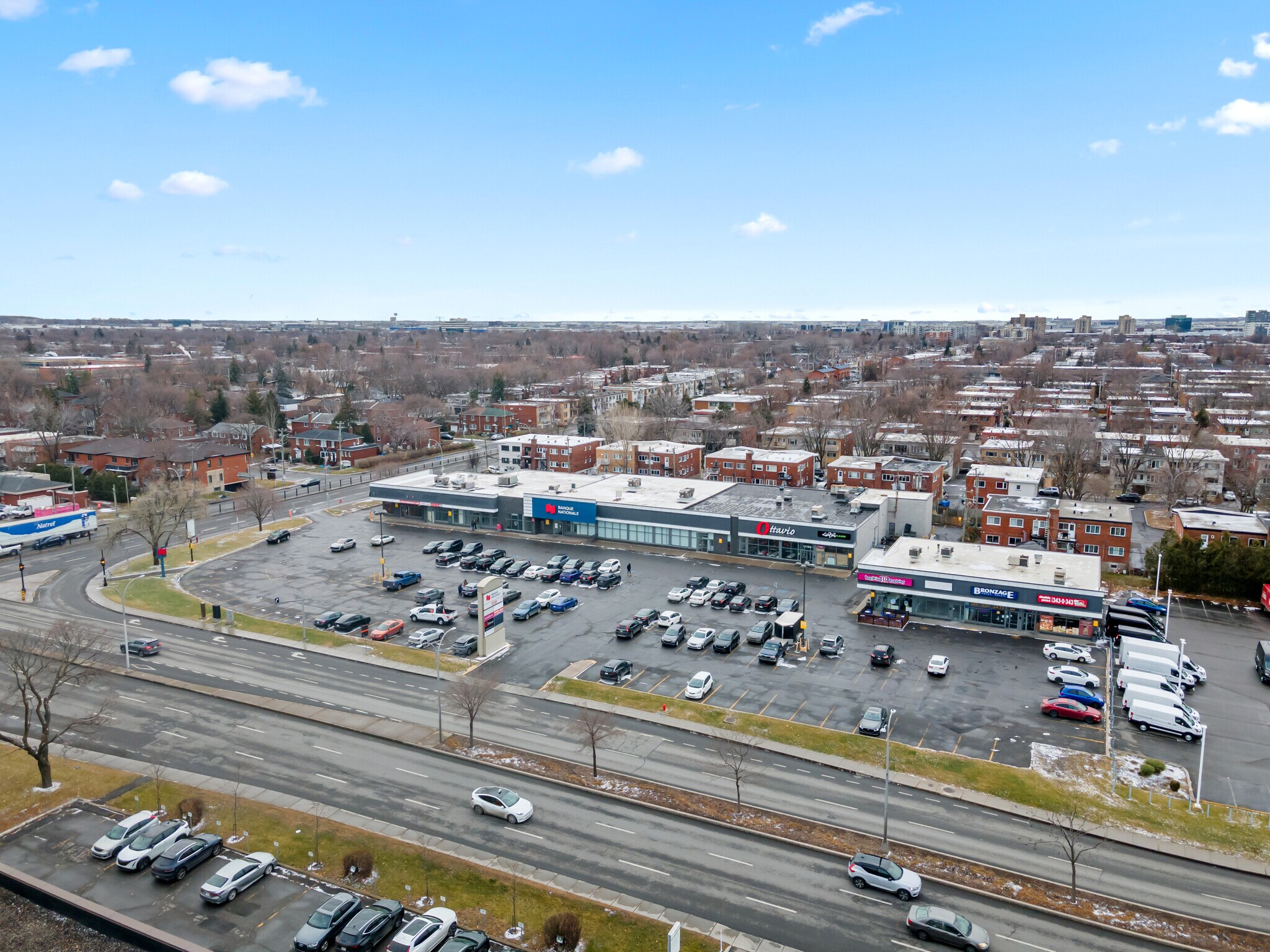 1110-1146 Boul Marcel-Laurin, Saint-Laurent, QC for Rent