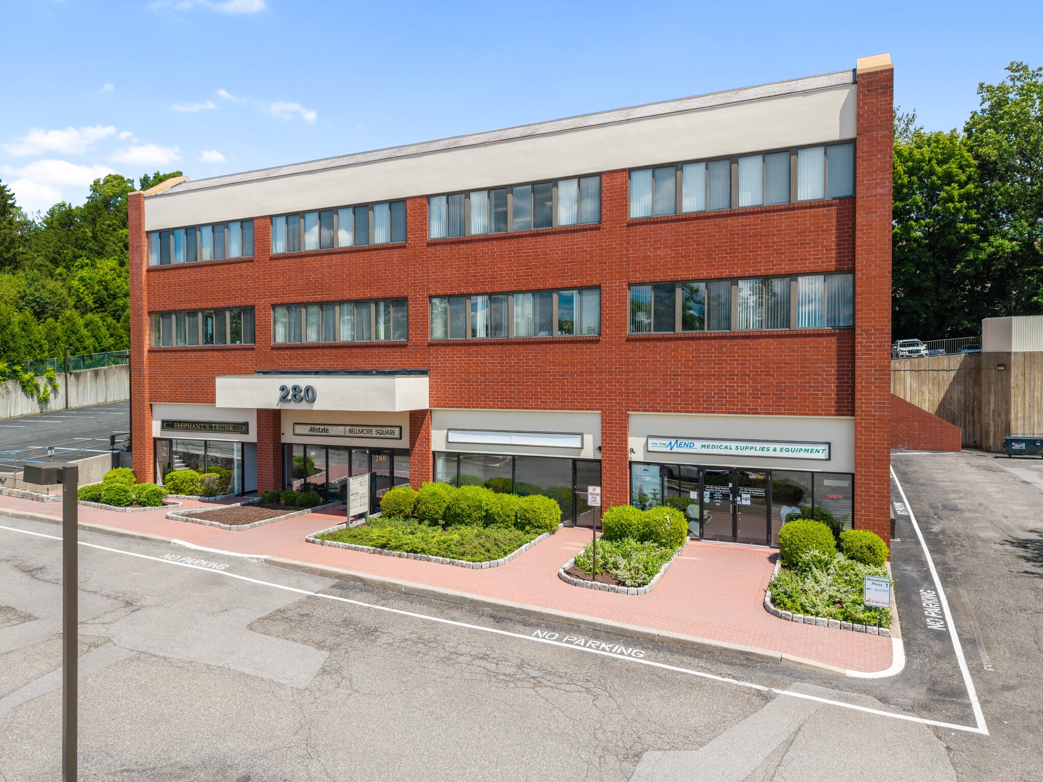 280 N Bedford Rd, Mount Kisco, NY for Rent