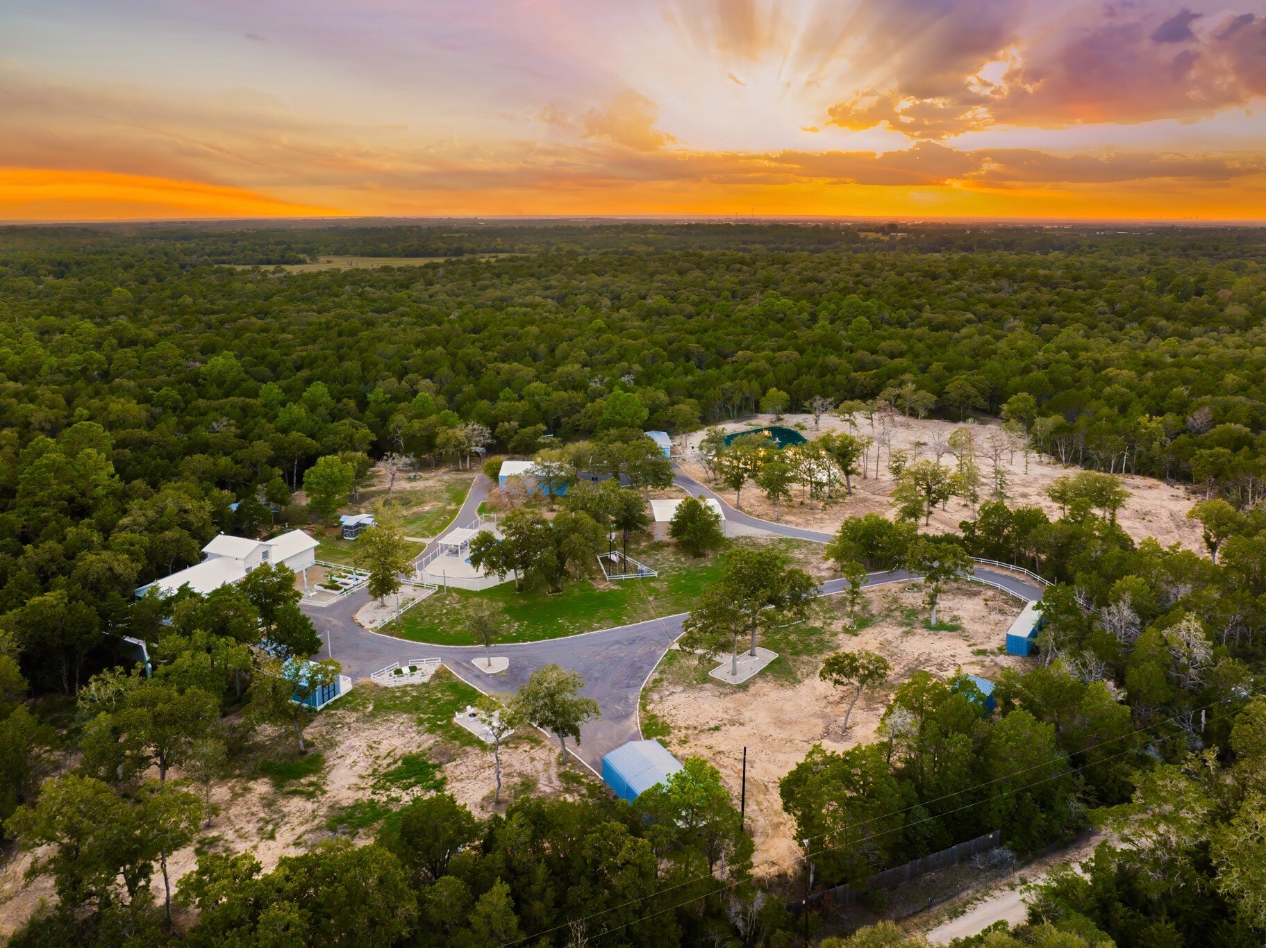 139 Crepe Myrtle Rd Bastrop, TX 78602 Specialty Property for Sale on