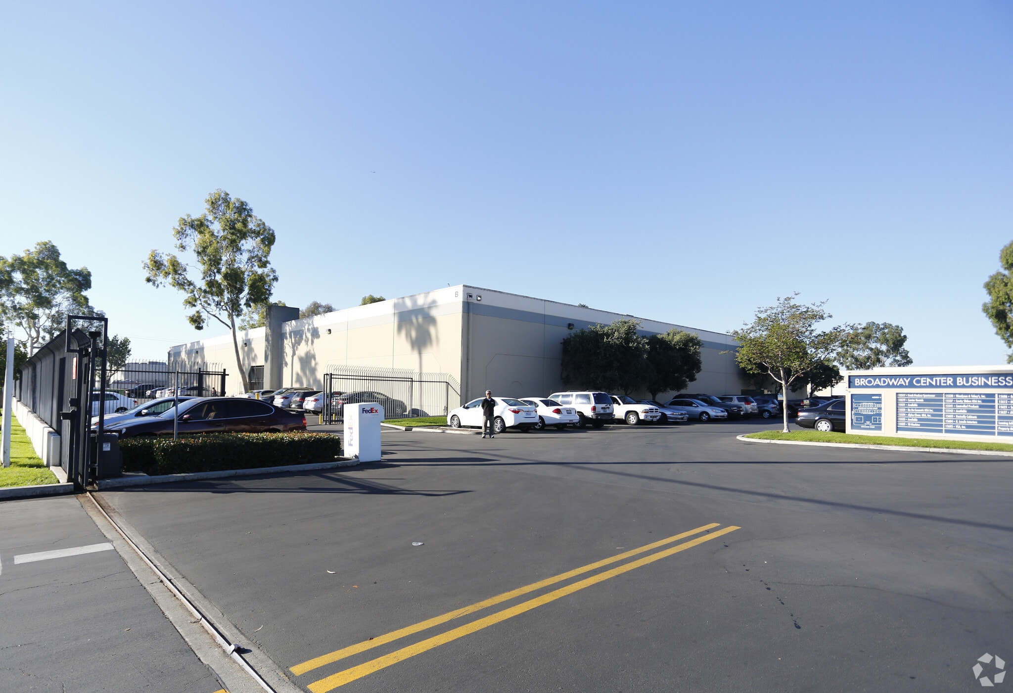 15627 S Broadway St, Gardena, CA for Rent
