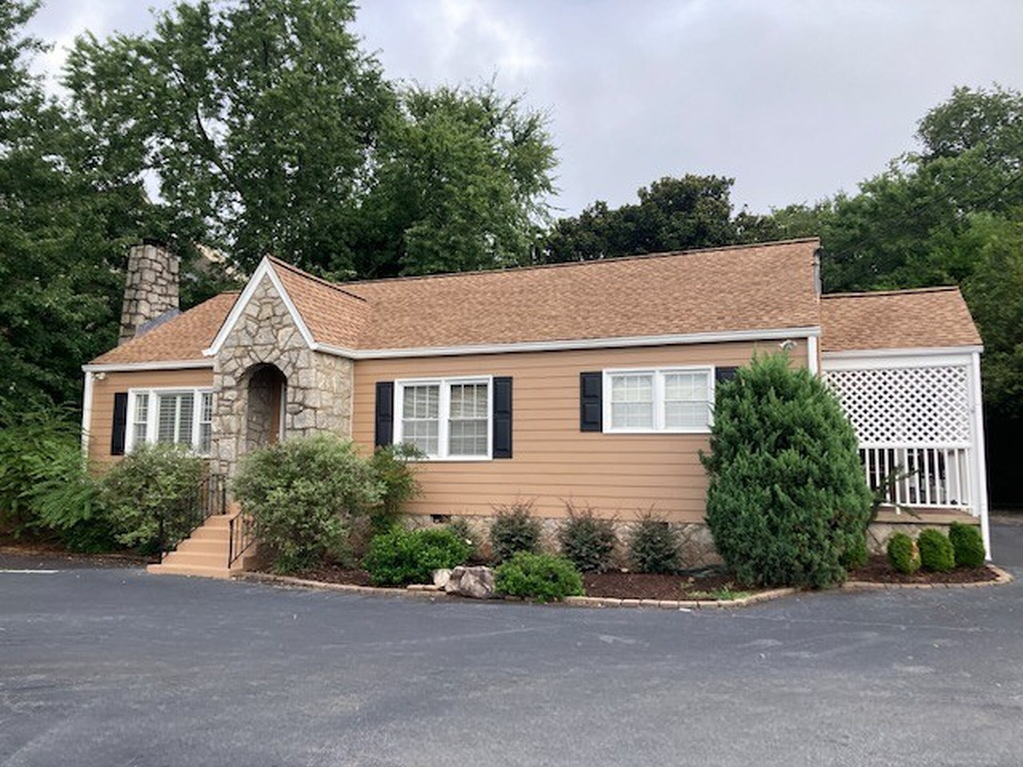 2160 Lavista Rd NE, Atlanta, GA for Rent