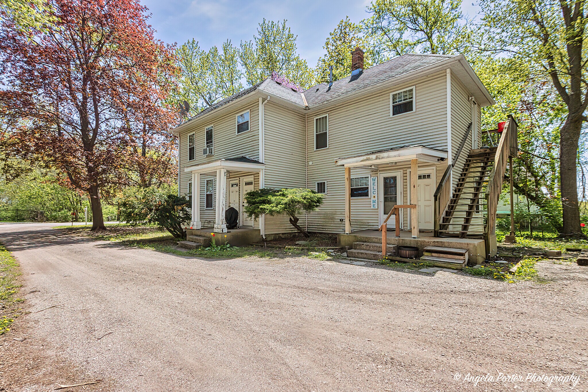 8305-8311 N Solon Rd, Richmond, IL for Sale