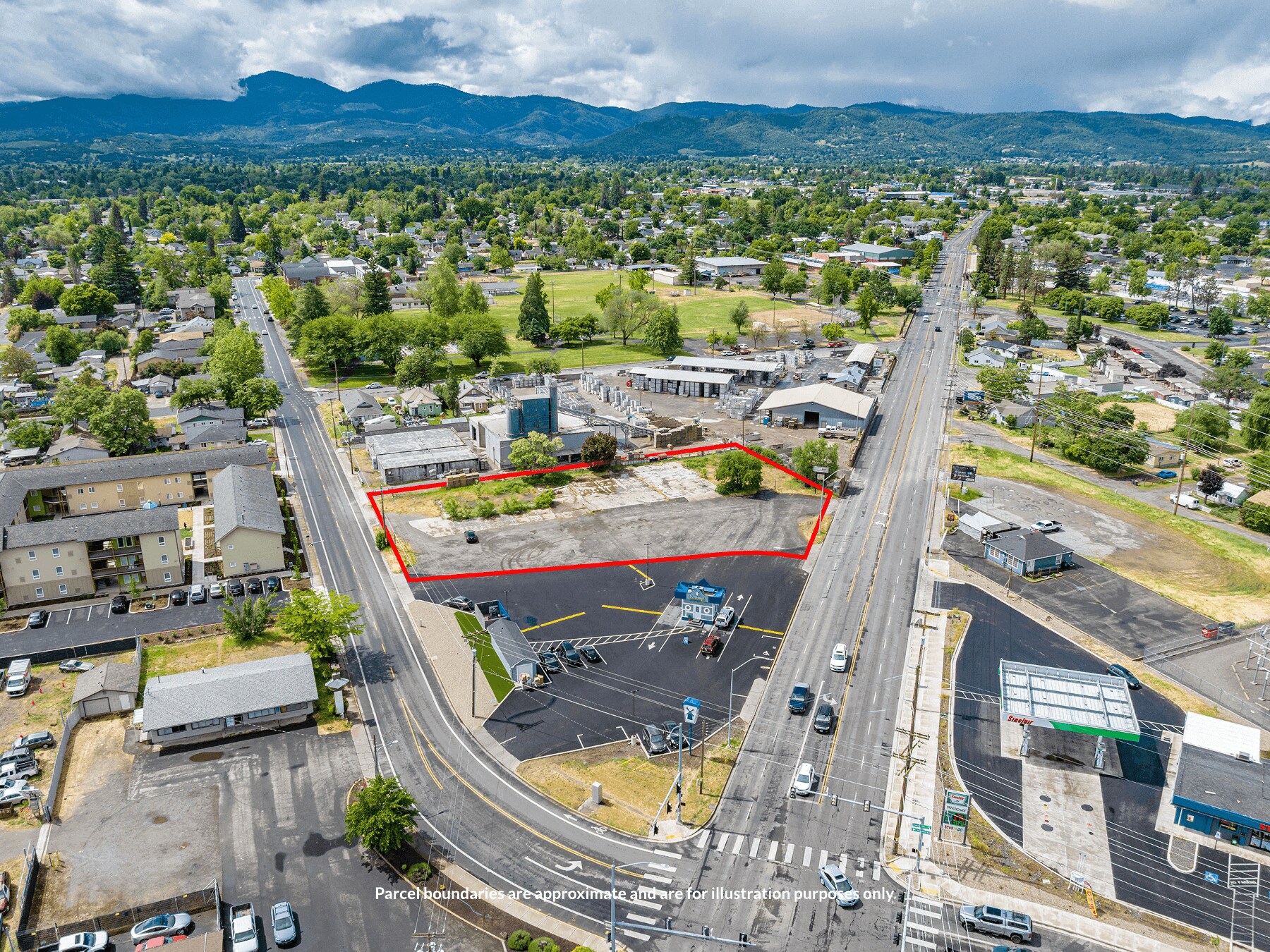 943 Summit Ave, Medford, OR for Sale