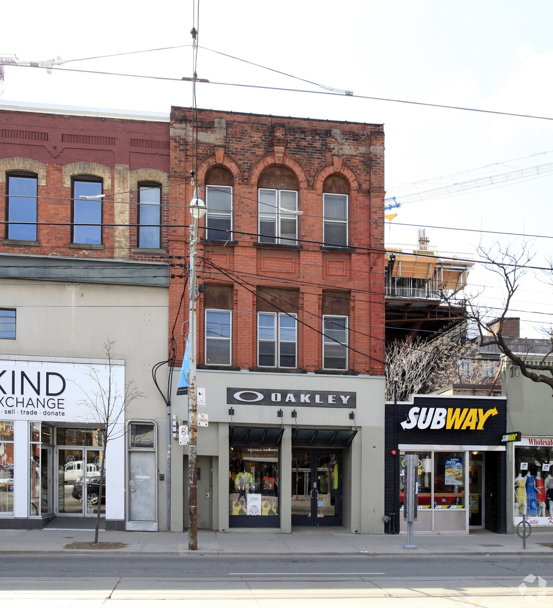 383 Queen St W, Toronto, ON for Rent