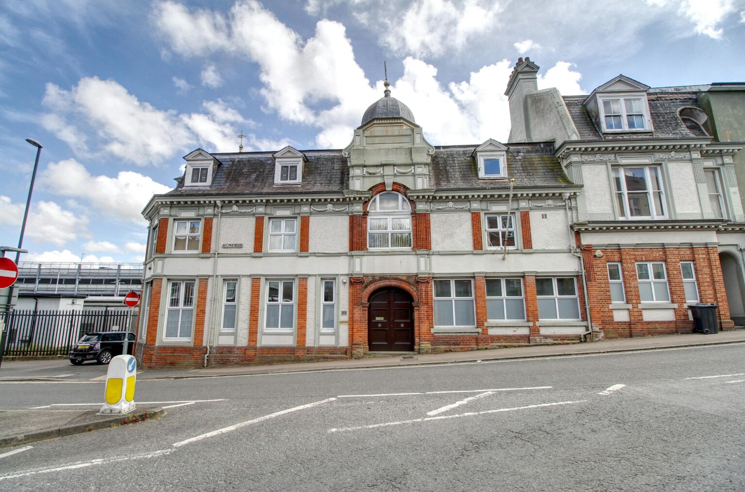 1 Boltro Rd, Haywards Heath, WSX for Rent