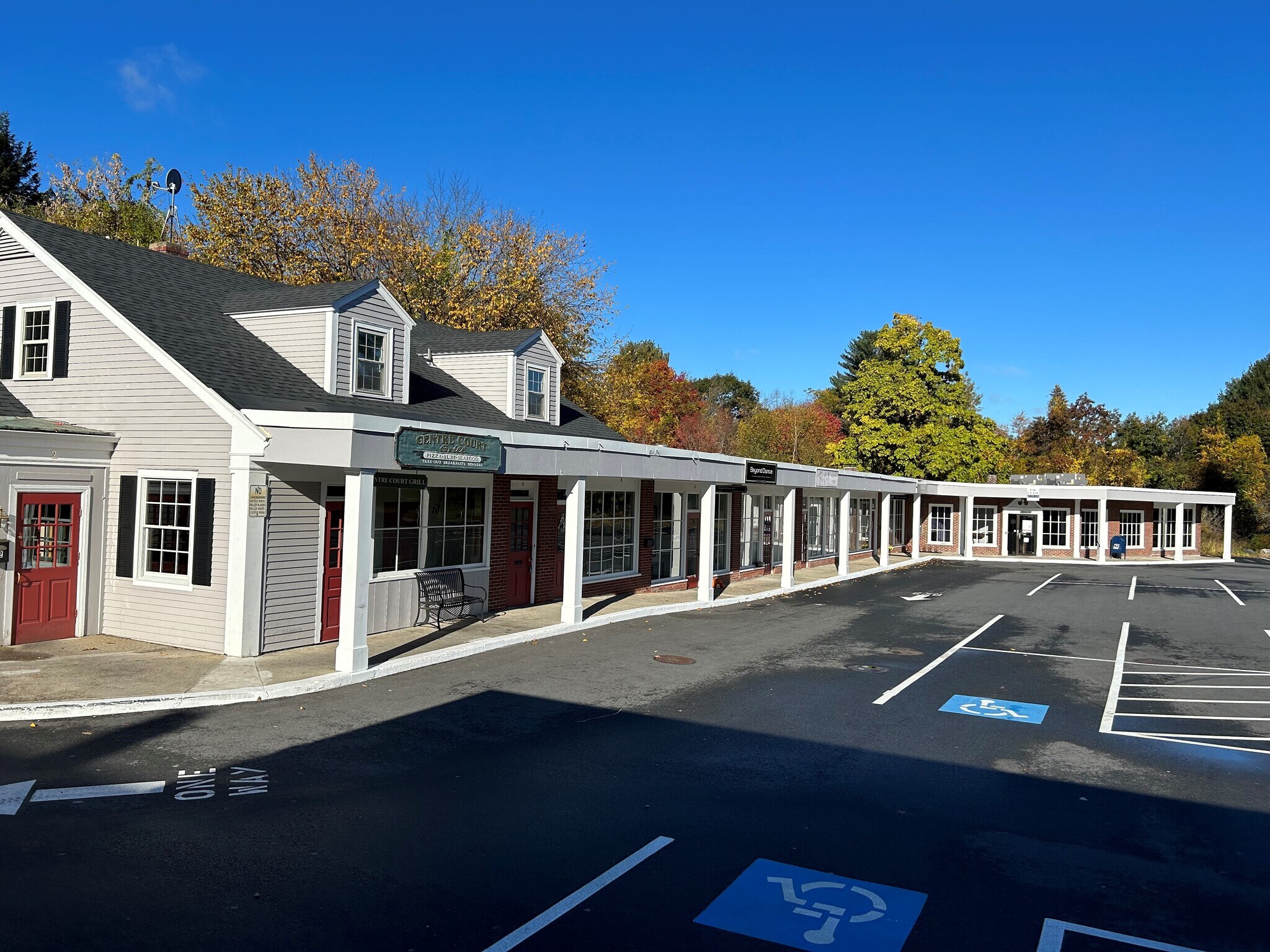 586-592 Main St, Lynnfield, MA for Rent