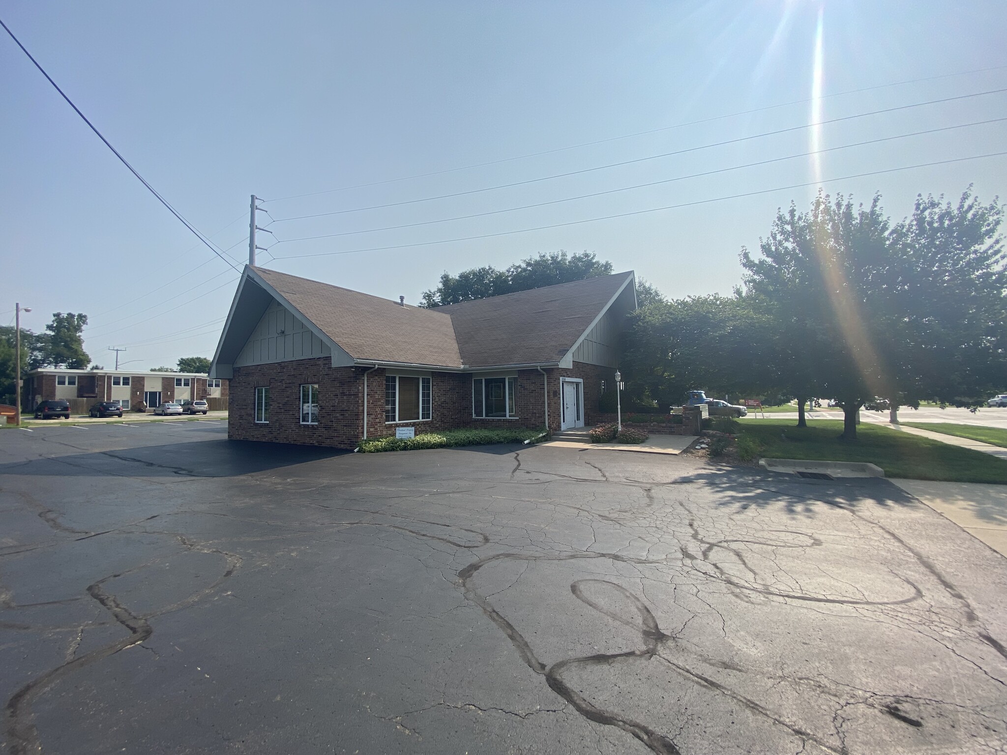 5200 SW Huntoon St, Topeka, KS for Rent