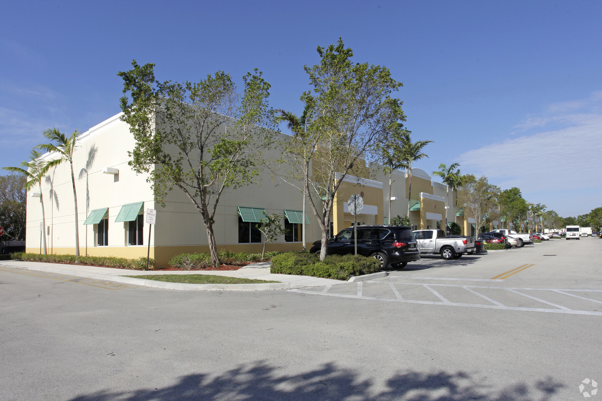 1747-1781 Banks Rd, Margate, FL for Rent